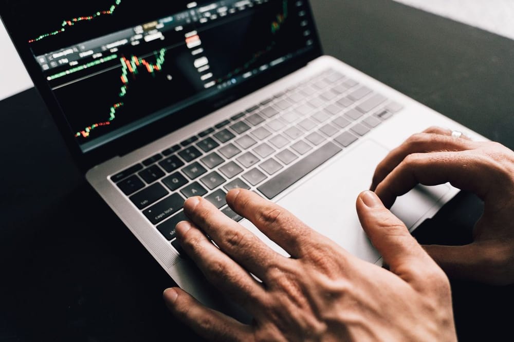 Platform Fees Compared: Why Switching Your ISA or SIPP Broker Could Save You Hundreds a Year